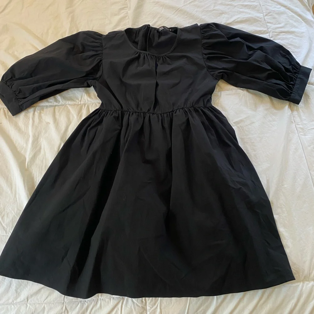 Zara Poplin Voluminous Pleated Mini Dress Black Cotton/Nylon size M - Picture 4 of 7